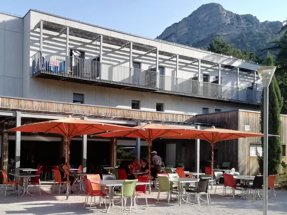 La Fontaine D'Annibal Hotel Buis-les-Baronnies Exterior photo