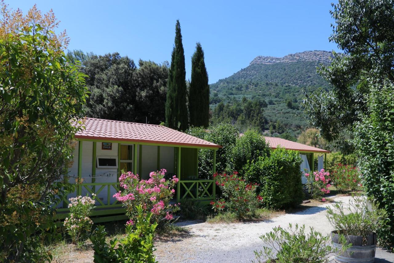 La Fontaine D'Annibal Hotel Buis-les-Baronnies Exterior photo